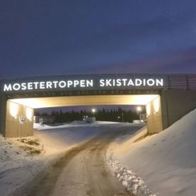 Frontbelyste fasadebokstaver med LED - Mosetertoppen Skistadion
